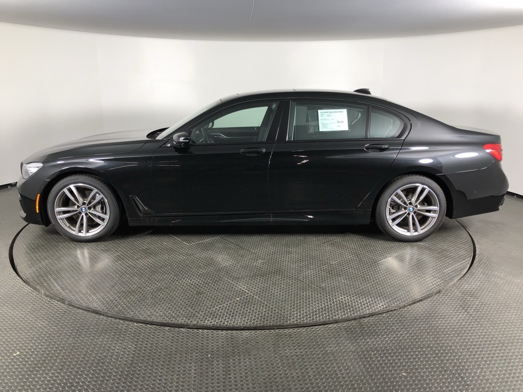 Pre-Owned 2018 BMW 7 Series 740i xDrive 4dr Car in West Chester #